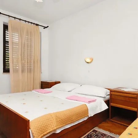 With A Parking Space Baska, Krk - 5411 Apartamento Baška